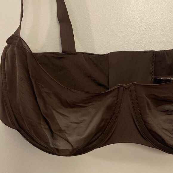 Skims No Show unlined Balconette Bra size 38DD - Picture 3 of 7